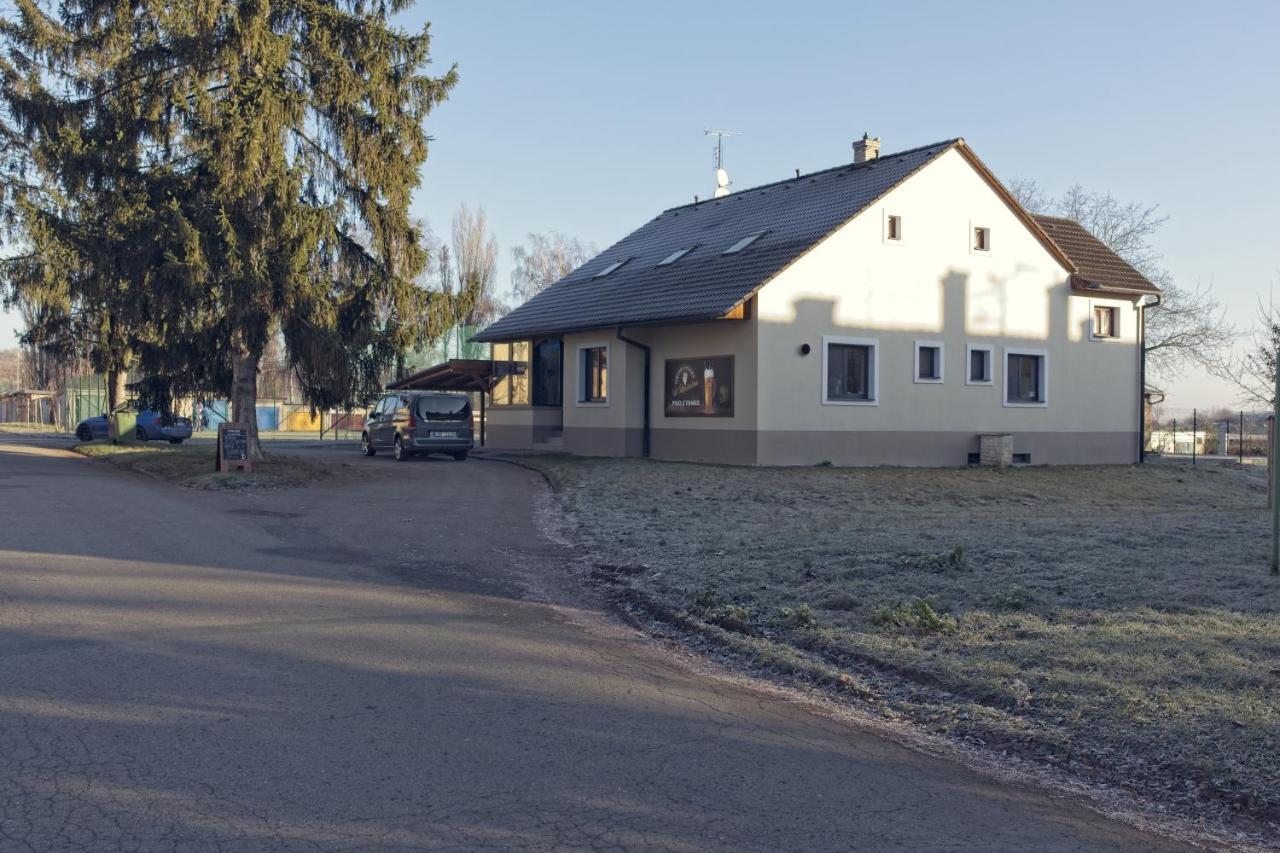 Penzion&Pizzerie U Massima Vyškov Dış mekan fotoğraf